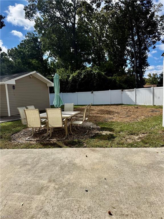 4700 Victory Rd Property Photo 36