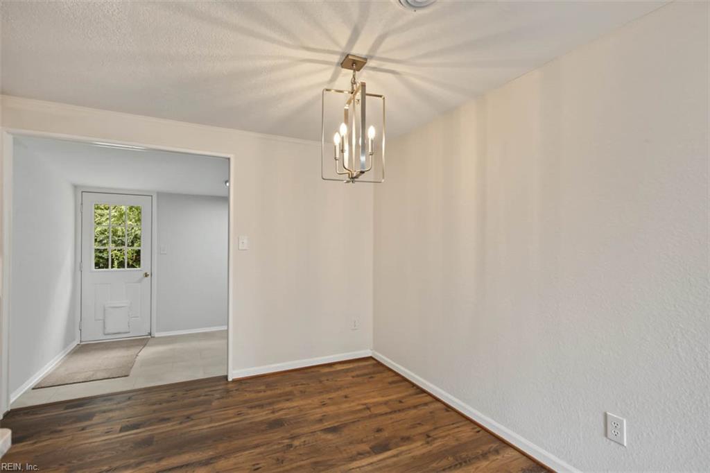 1919 Demetro Dr Property Photo 11