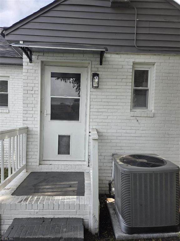 131 Forsythe St Property Photo 5