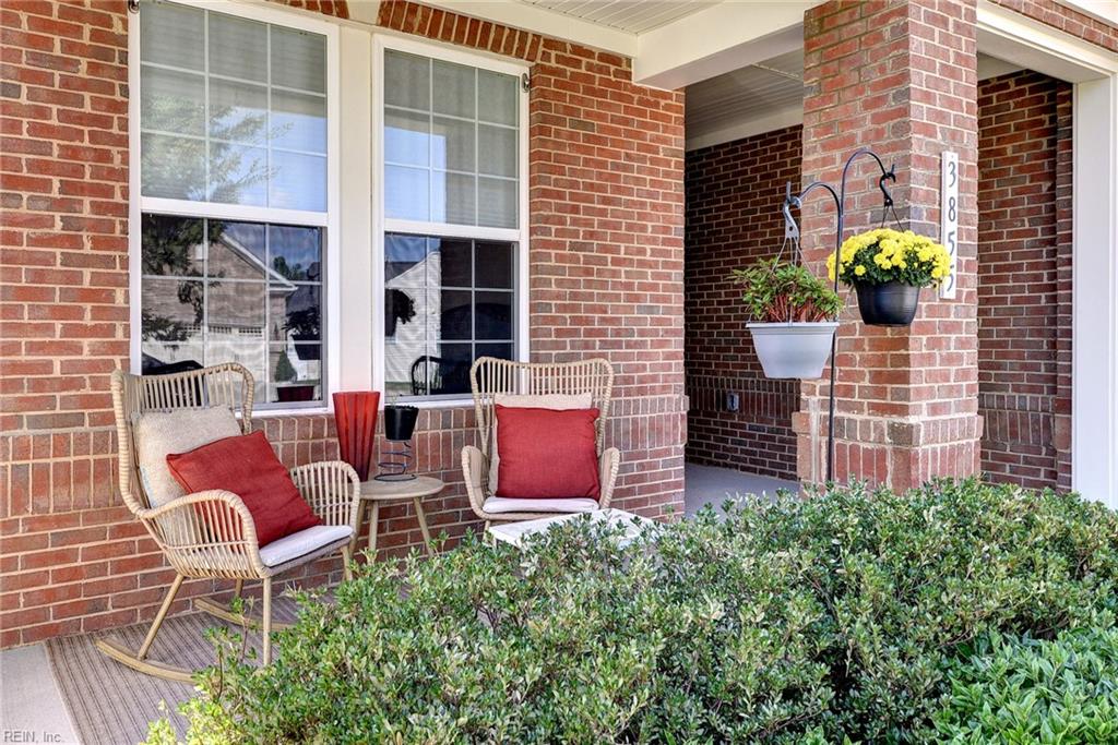 3855 Woodruff Rd Property Photo 6