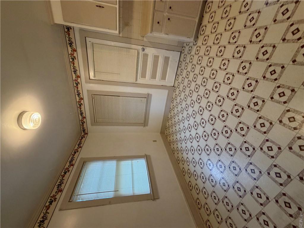 27084 Dogwood Bend Rd Property Photo 5