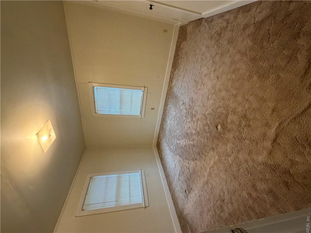27084 Dogwood Bend Rd Property Photo 9