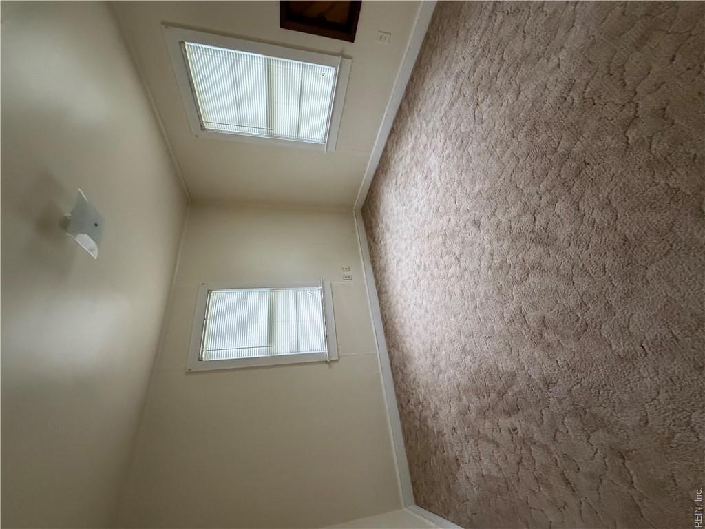 27084 Dogwood Bend Rd Property Photo 10