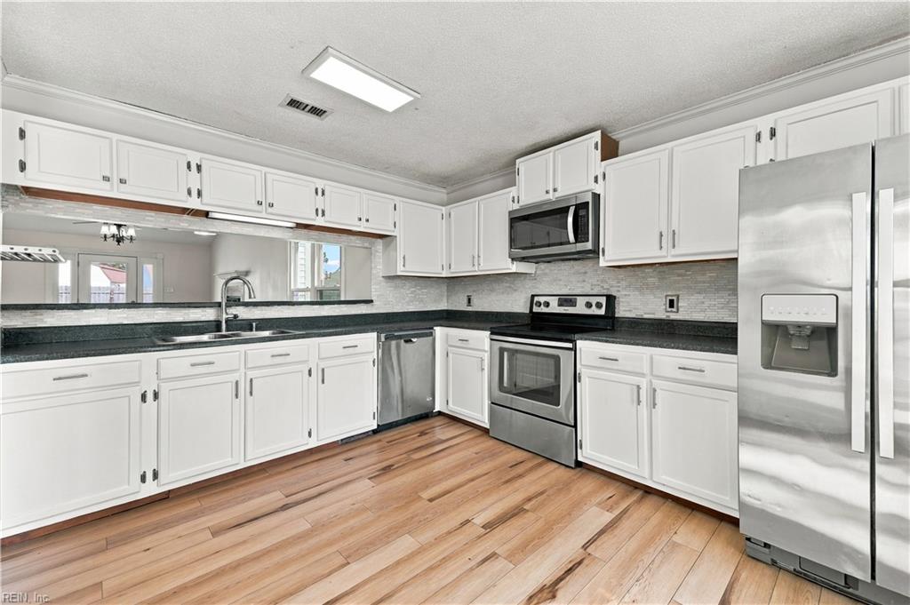 1877 Scarlotti Ct Property Photo 11
