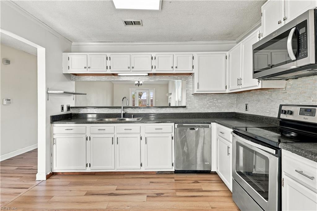 1877 Scarlotti Ct Property Photo 12