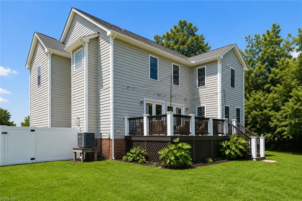 12 Elm St Property Photo 39