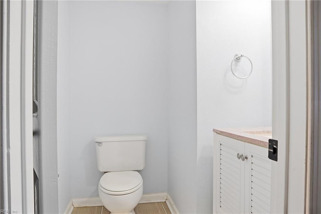 415 Shagbark Rd Property Photo 13