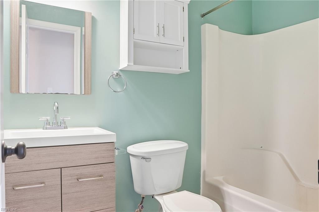 415 Shagbark Rd Property Photo 22