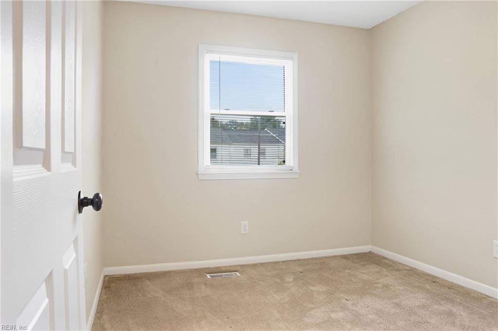 415 Shagbark Rd Property Photo 23