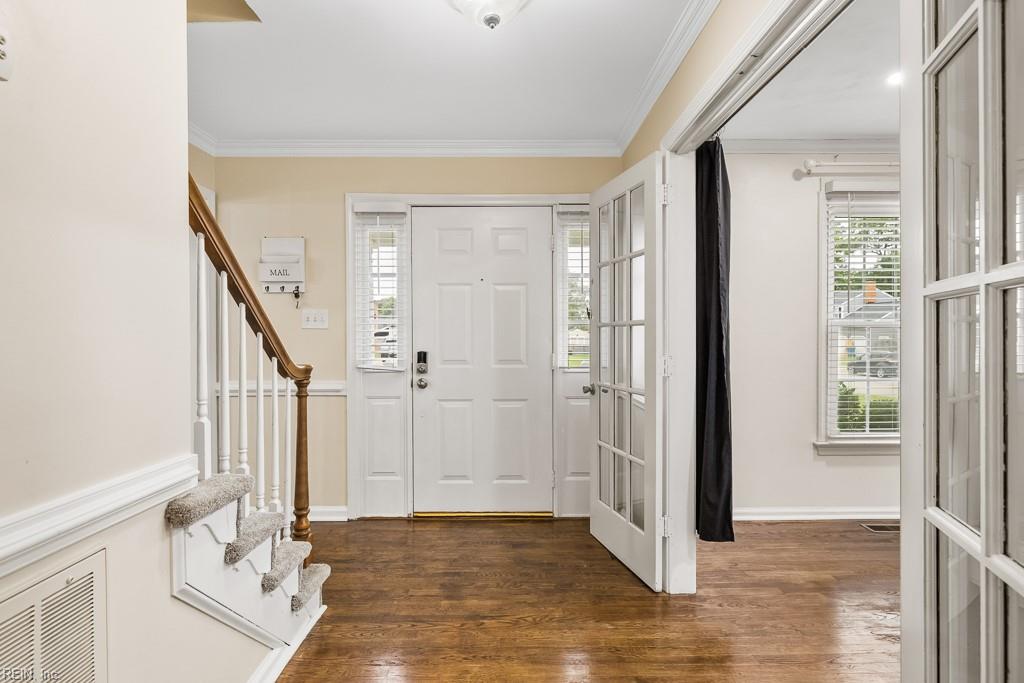 1400 Leominster Ct Property Photo 5