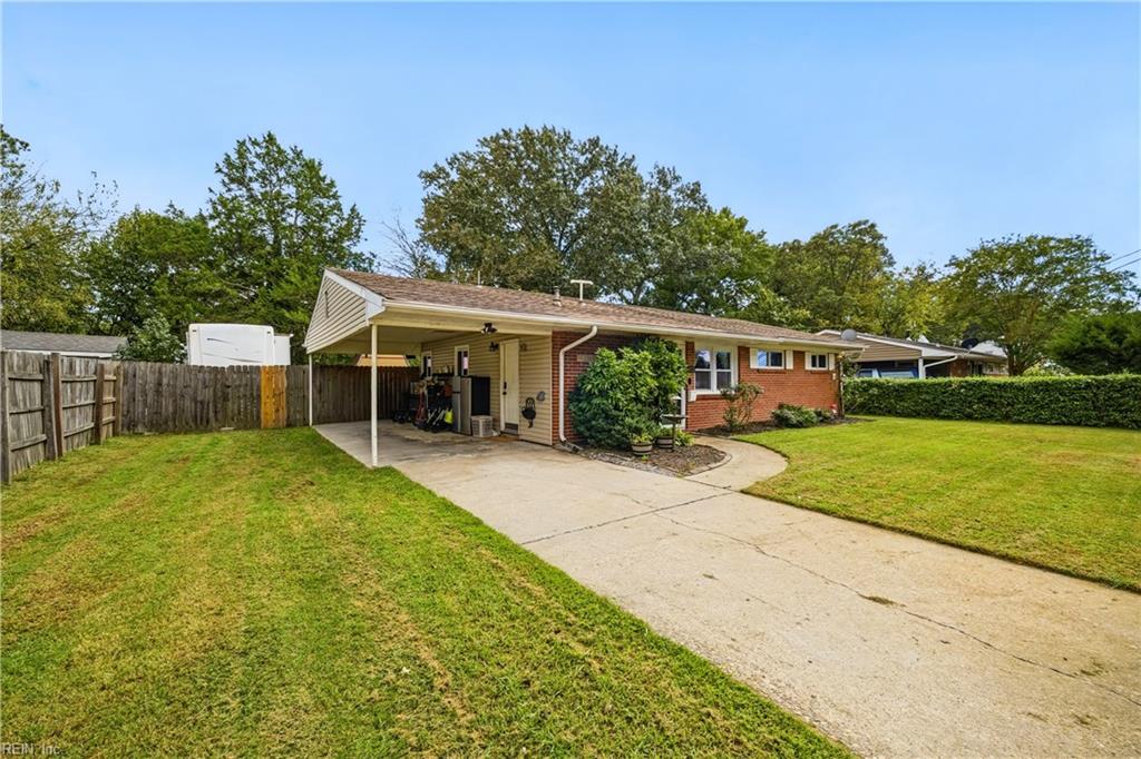 772 De Laura Ln Property Photo 2