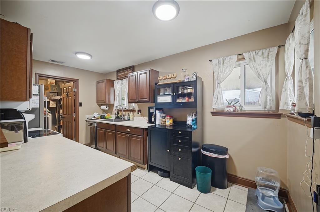 772 De Laura Ln Property Photo 8