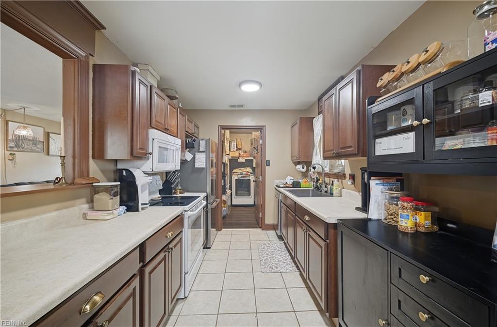 772 De Laura Ln Property Photo 9