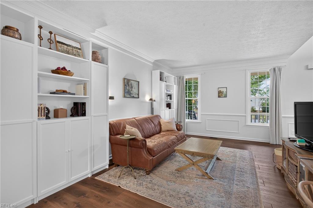 101 Gorham Ct Property Photo 4