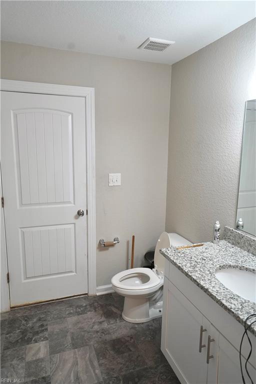 310 Saint James Ave Property Photo 14