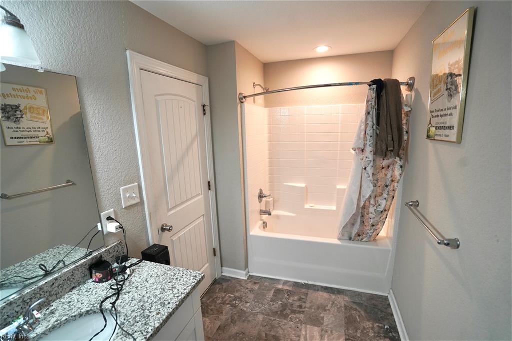 310 Saint James Ave Property Photo 15