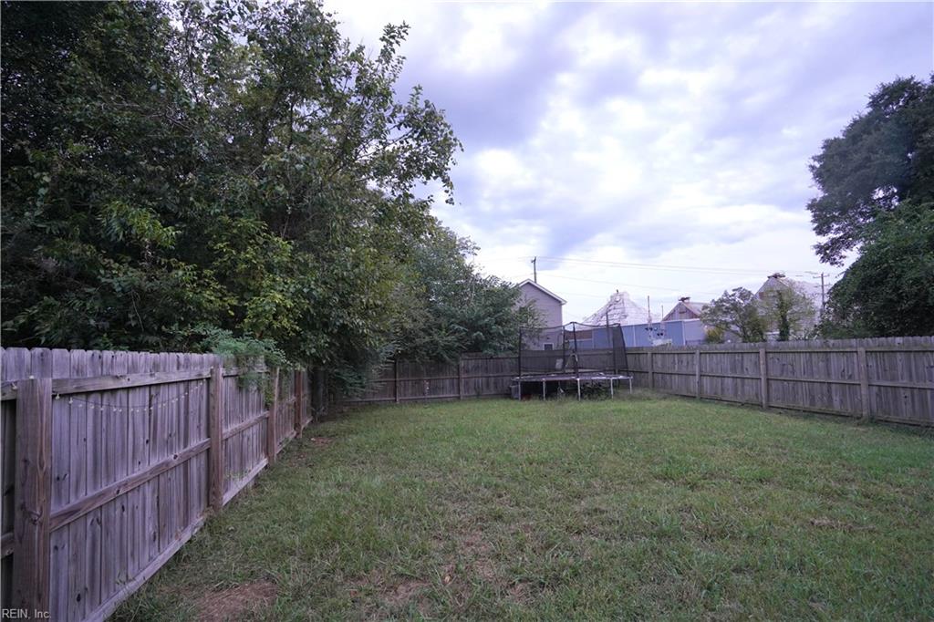 310 Saint James Ave Property Photo 17