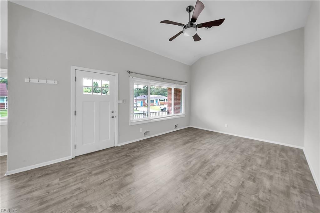 6905 Adele Dr Property Photo 11