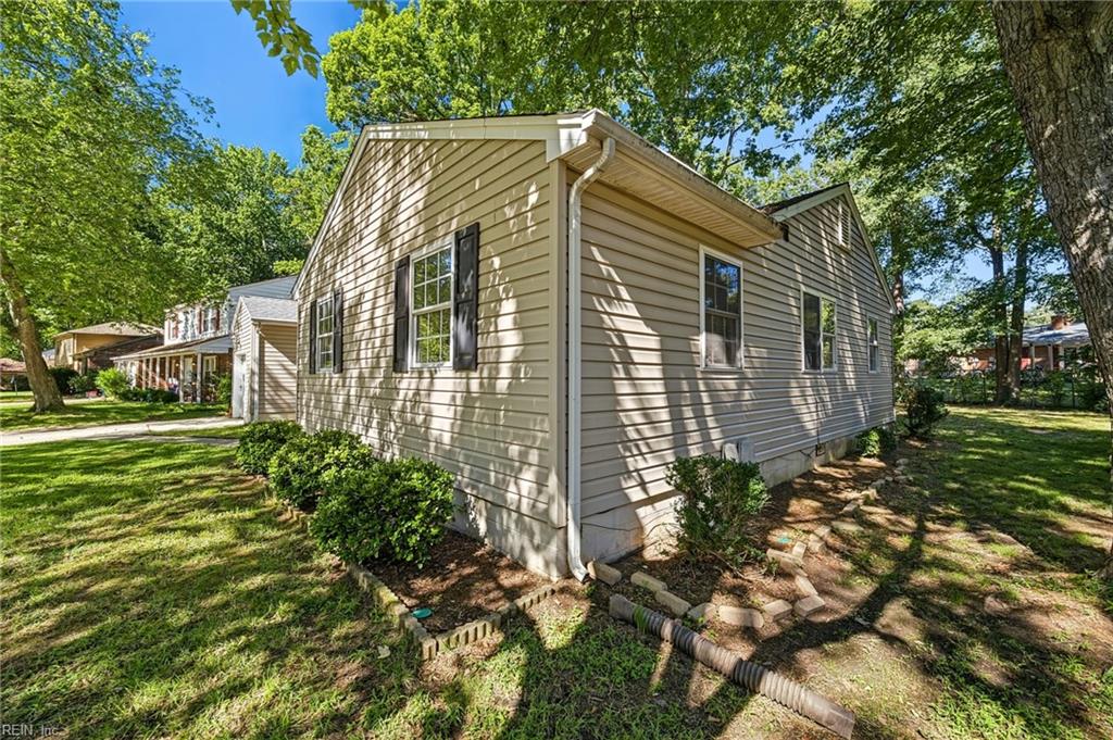 717 Keppel Dr Property Photo 3