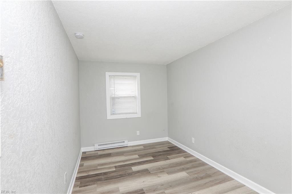 1419 Goff St Property Photo 3