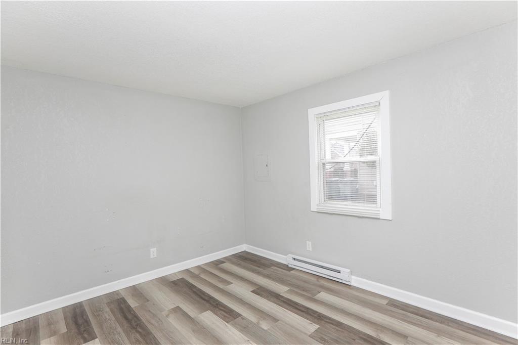 1419 Goff St Property Photo 6