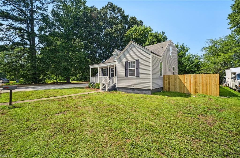 2604 Elkhart St Property Photo 4