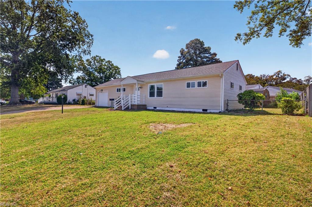 2125 Dean Dr Property Photo 1