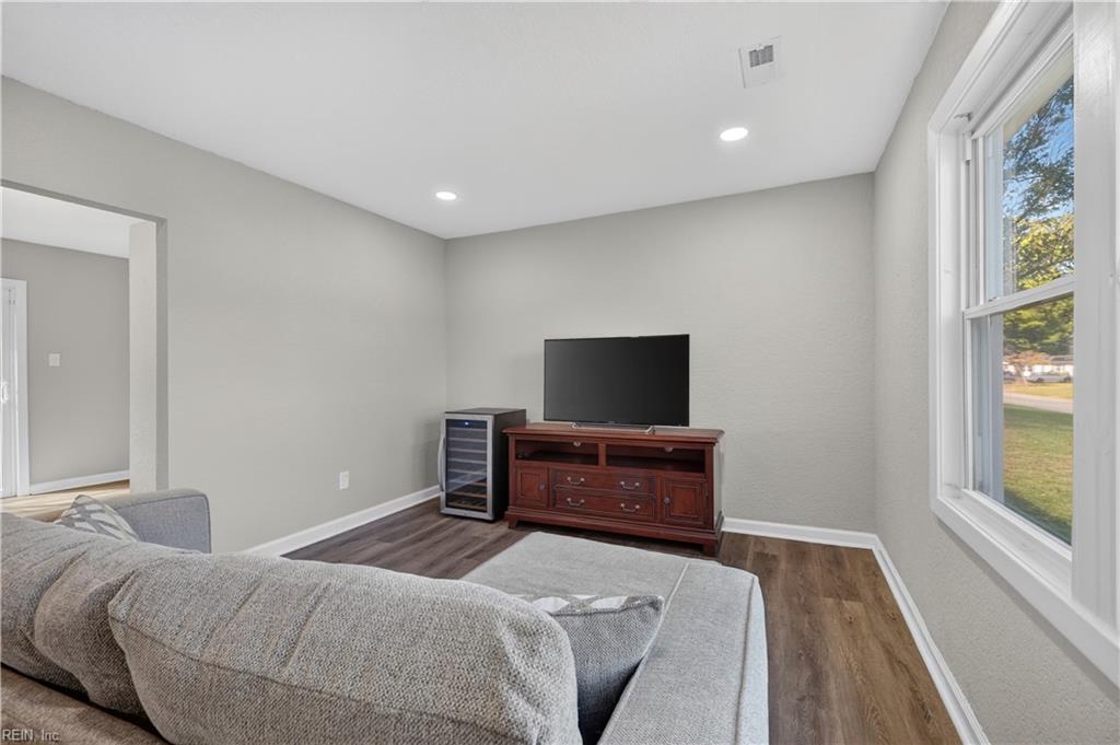 2125 Dean Dr Property Photo 14