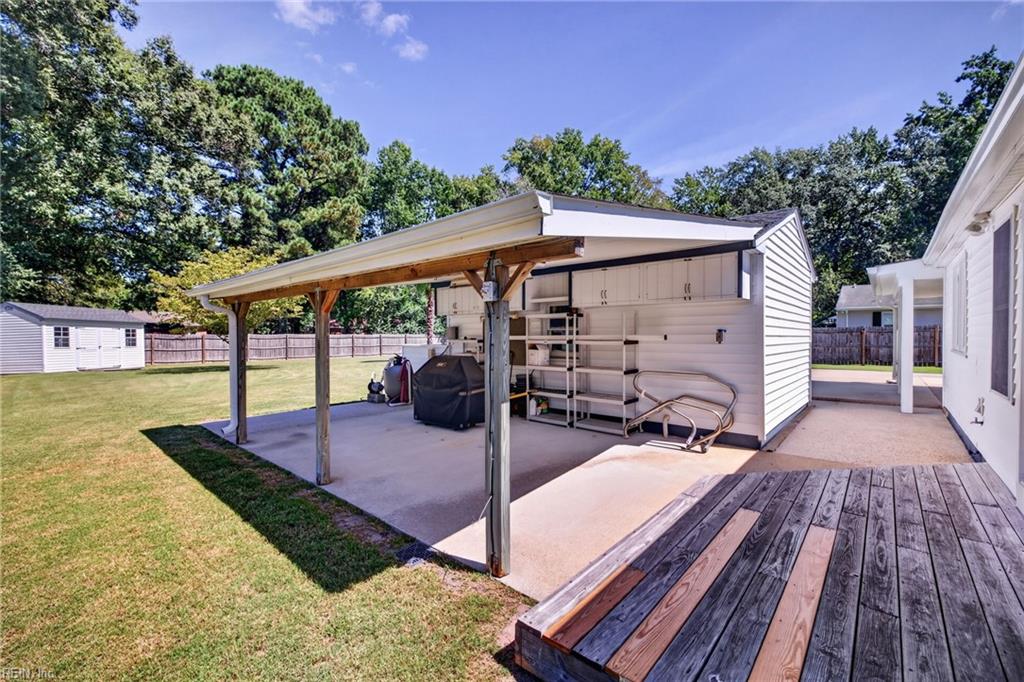 220 Marion Dr Property Photo 8