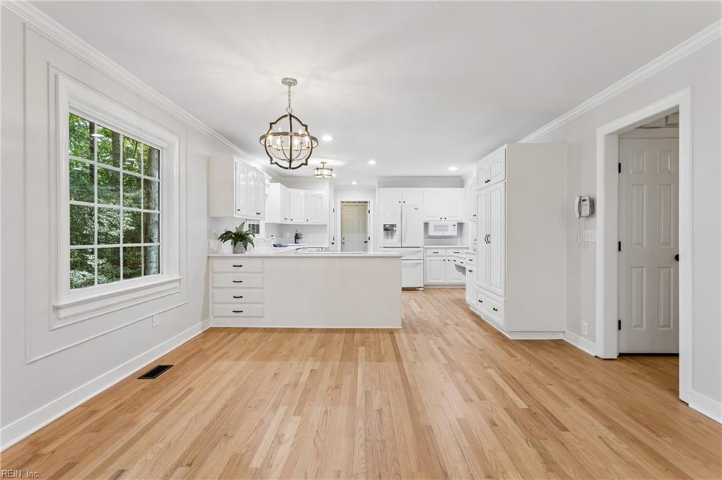 1 Kensington Ct Property Photo 8