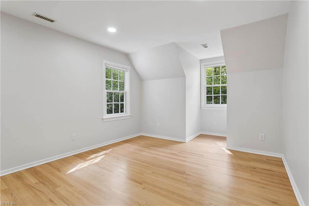 1 Kensington Ct Property Photo 21