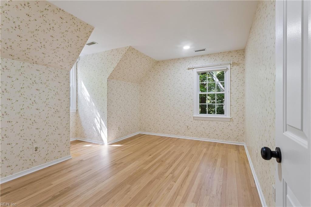 1 Kensington Ct Property Photo 30