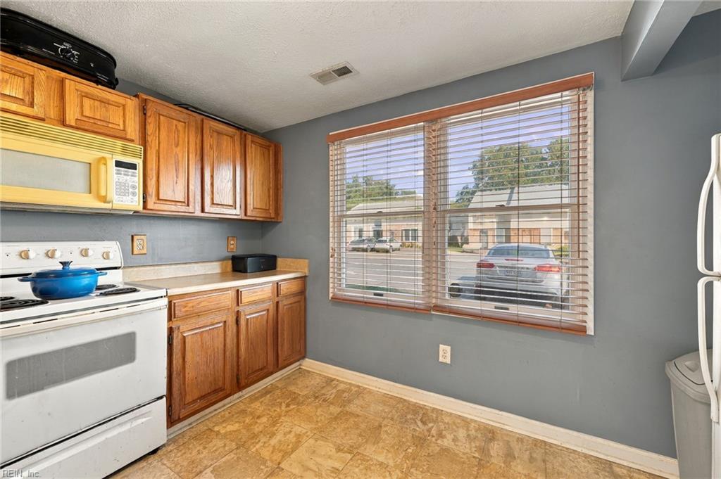 49 Lucinda Ct Property Photo 6