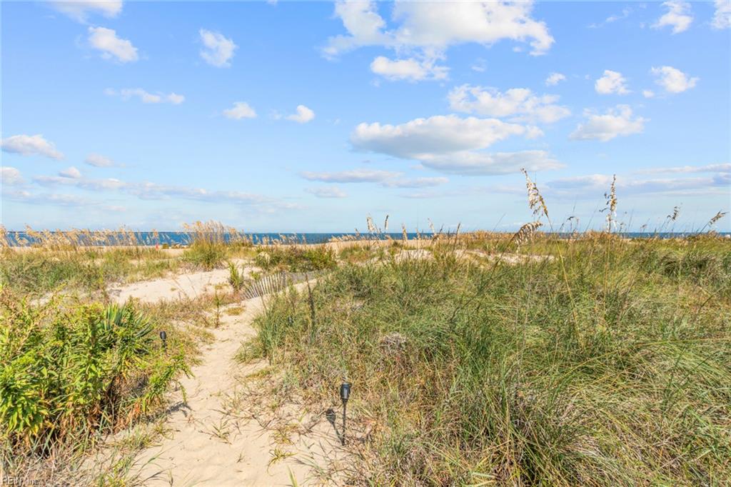 1228 W Ocean View Ave Property Photo 18