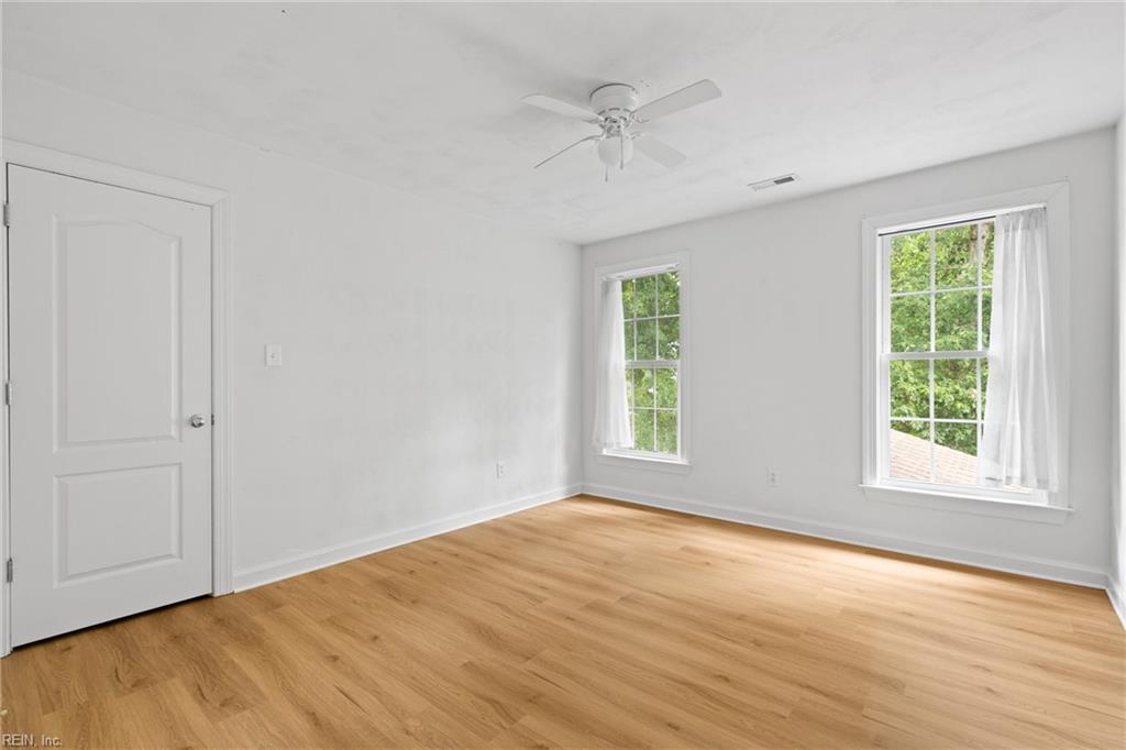 1456 Shoveller Ave Property Photo 18