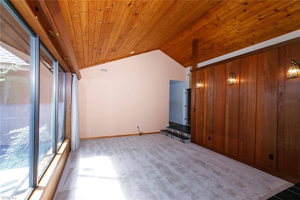 210 Walden Dr Property Photo 12