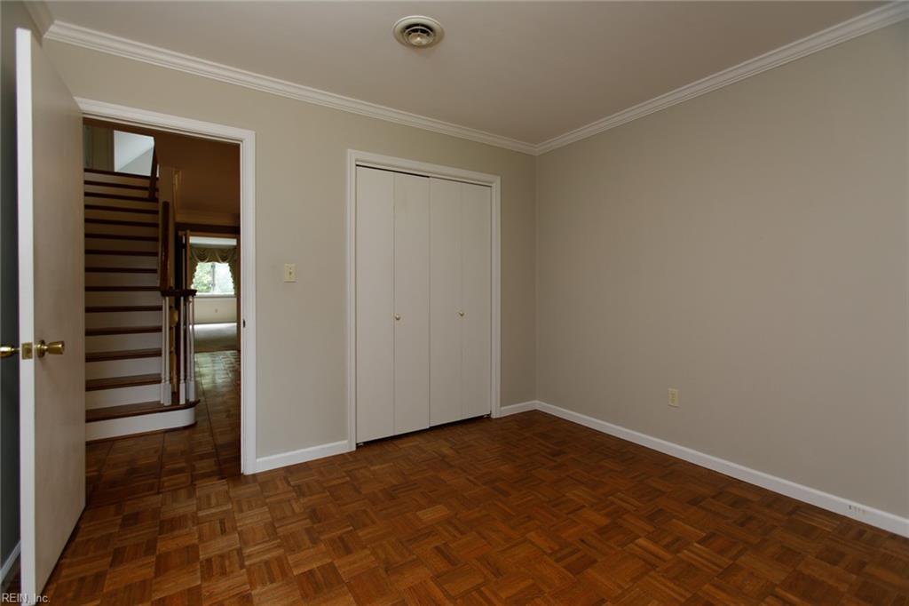 210 Walden Dr Property Photo 25