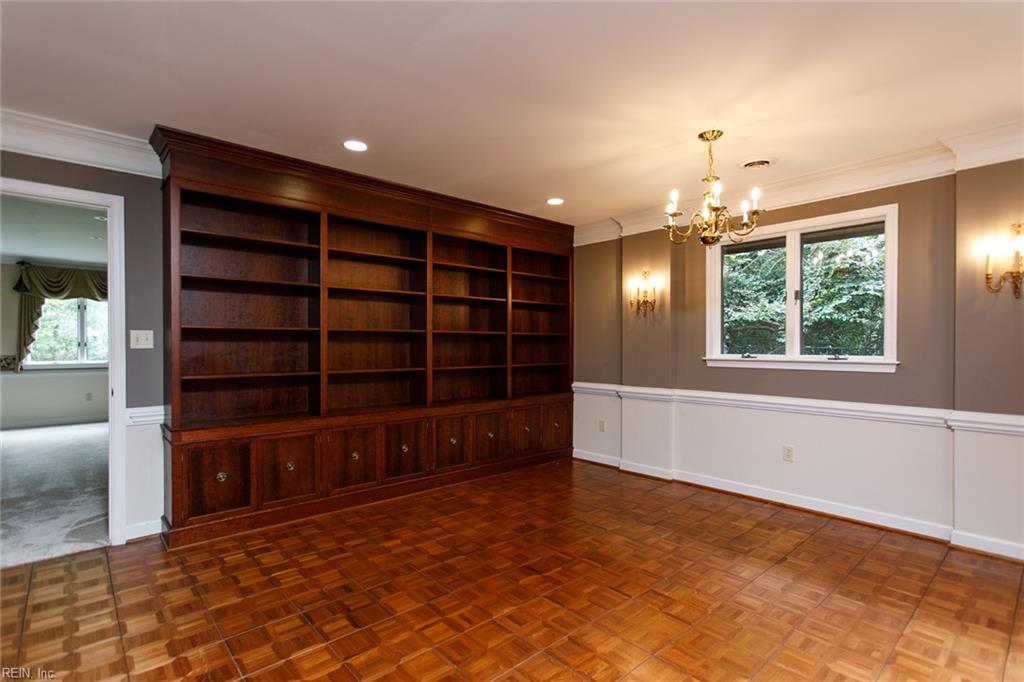 210 Walden Dr Property Photo 27