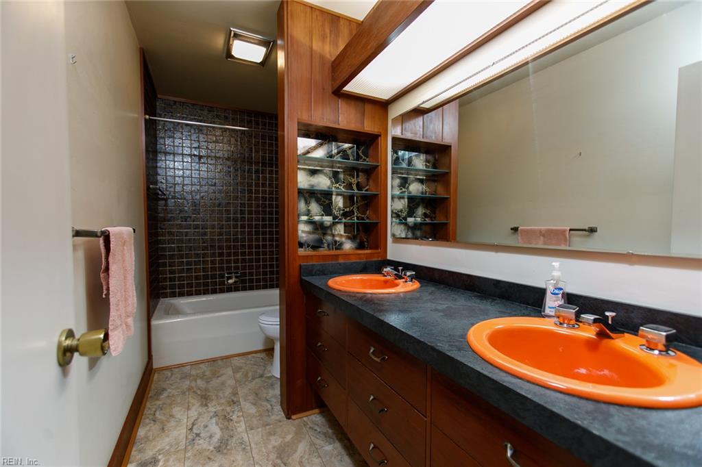210 Walden Dr Property Photo 31