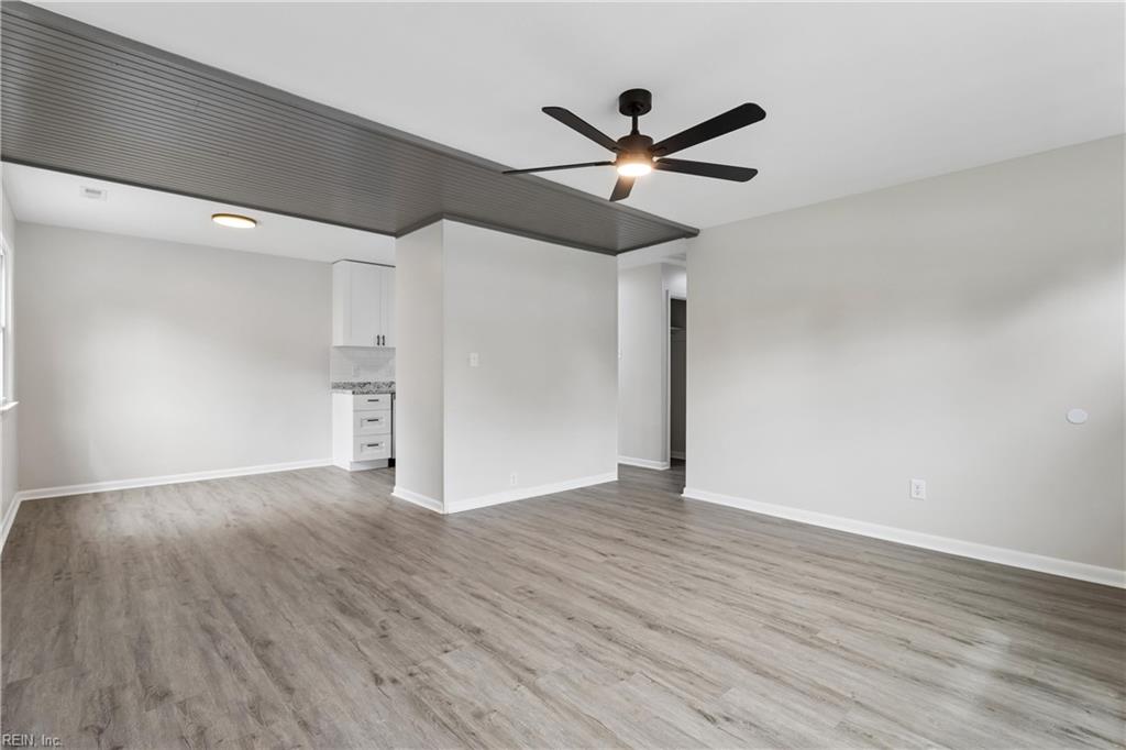 1011 76th St Property Photo 6