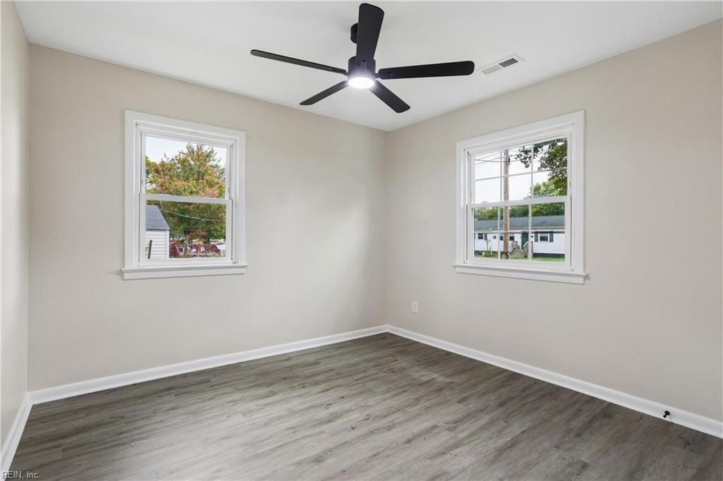 1011 76th St Property Photo 24