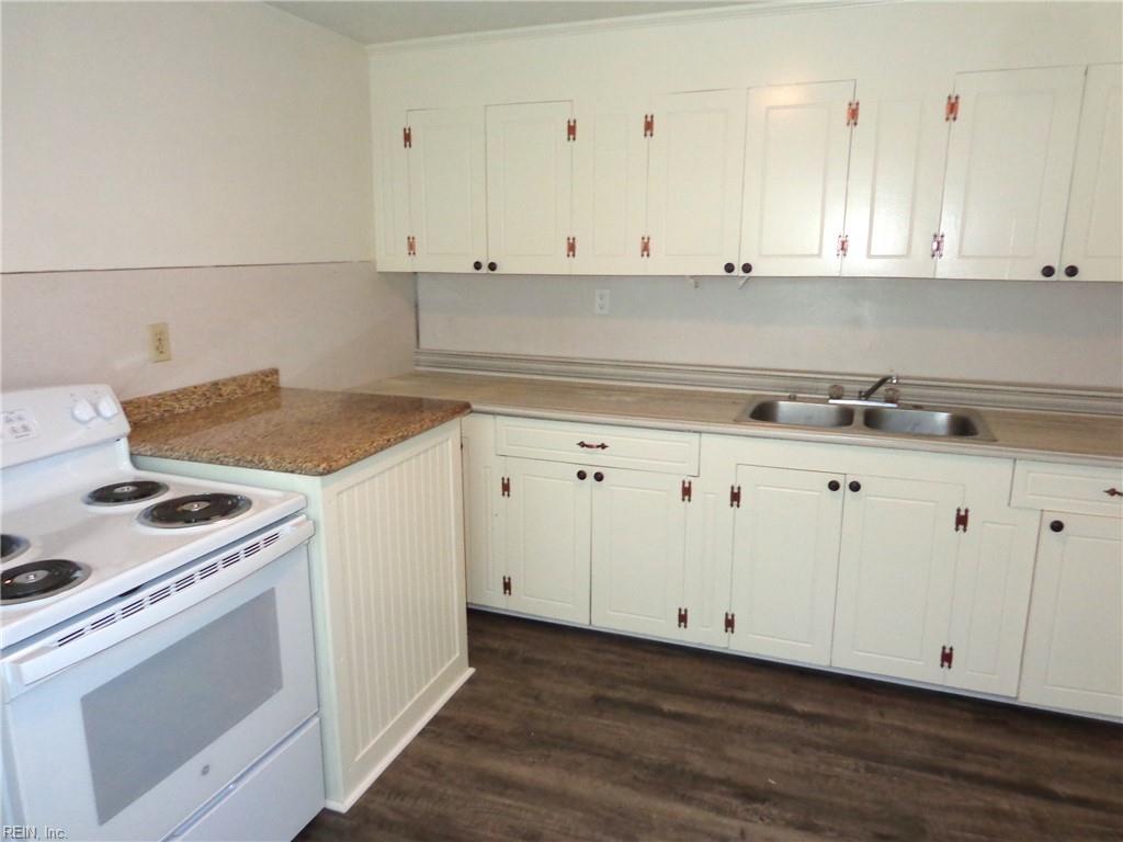 2016 E Ocean View Ave Property Photo 5