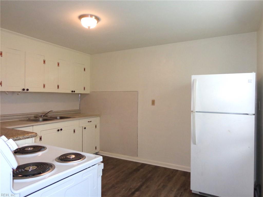 2016 E Ocean View Ave Property Photo 6