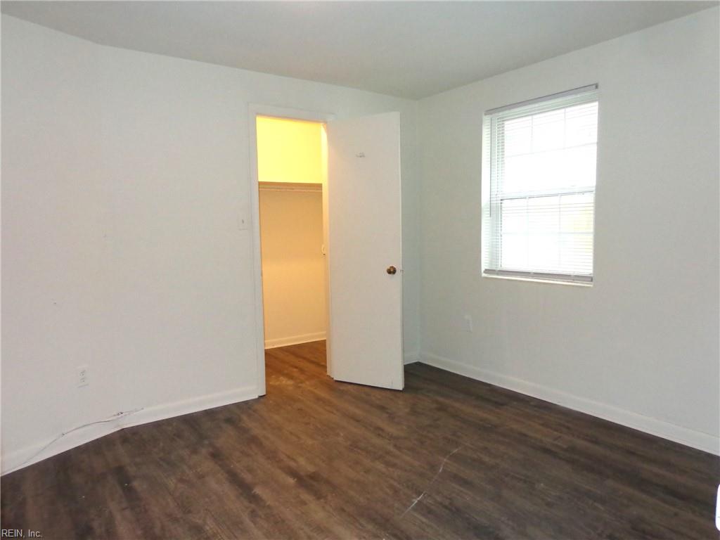 2016 E Ocean View Ave Property Photo 8