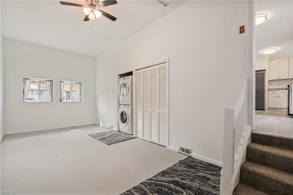 2712 Spruce St Property Photo 24
