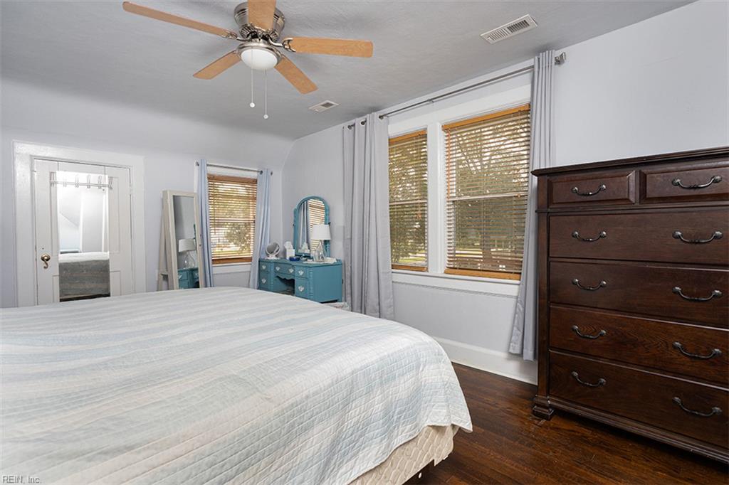 9606 Selby Pl Property Photo 22