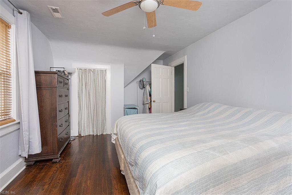 9606 Selby Pl Property Photo 24
