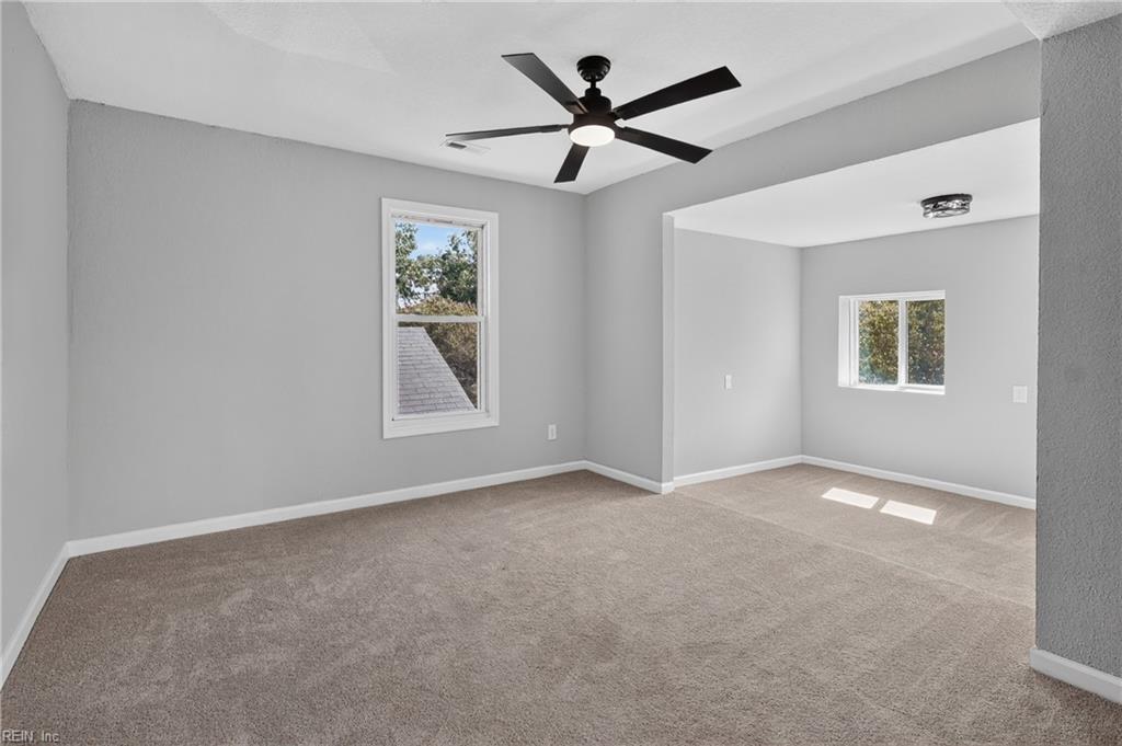 854 W 42nd St Property Photo 34