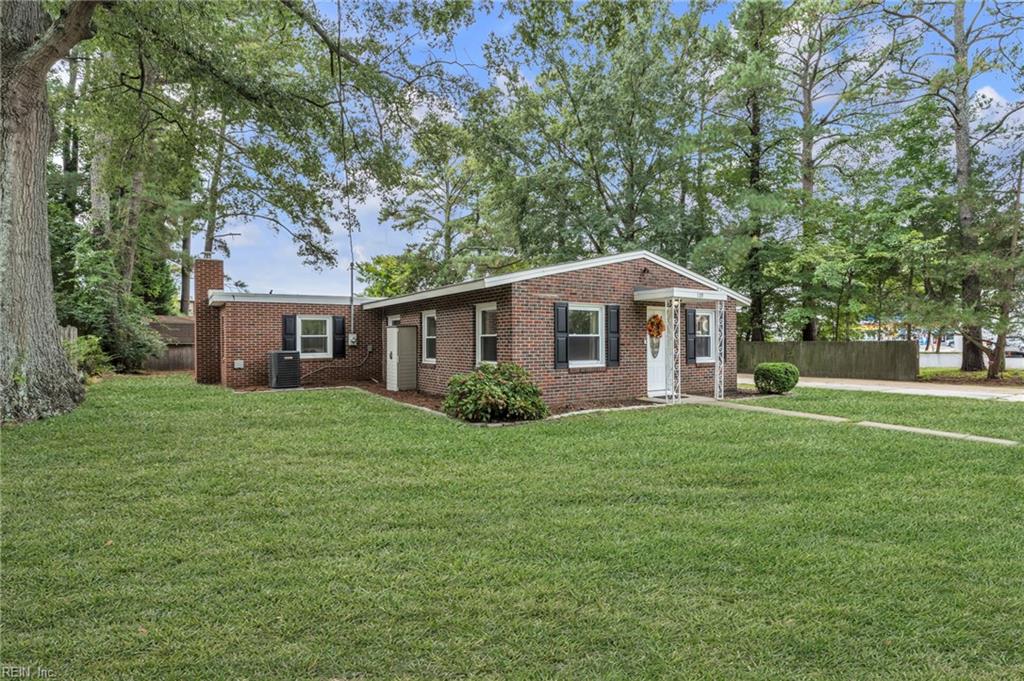 109 Causeway Dr Property Photo 4