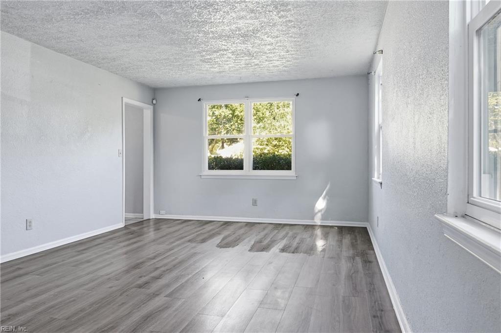 1008 Bennington Rd Property Photo 4